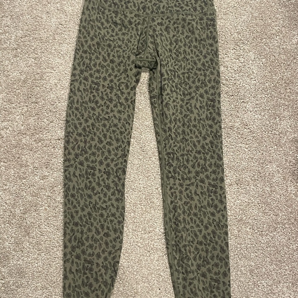 Olive Leopard Print Women's Leggings